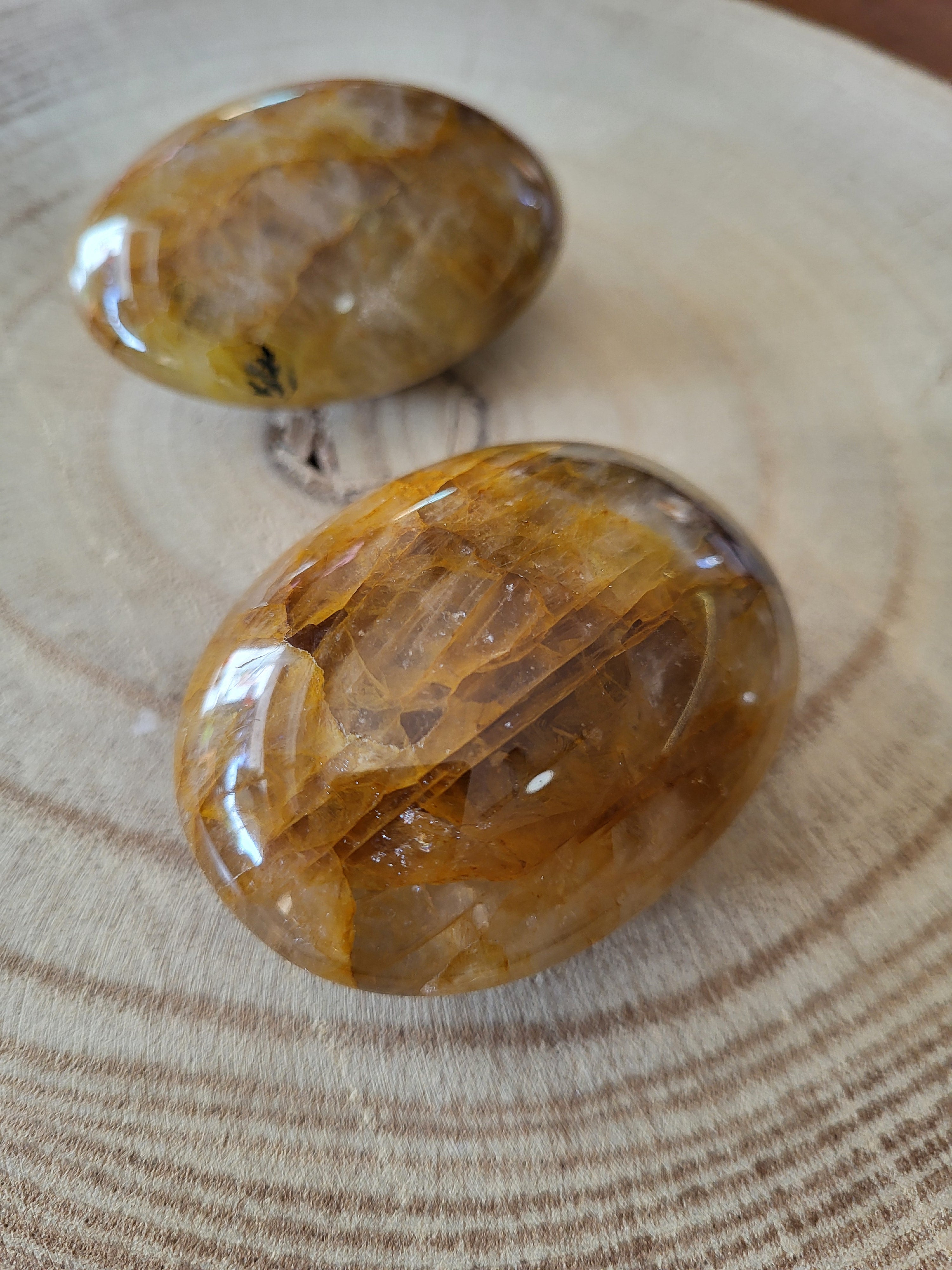 Rodado de Cuarzo Dorado