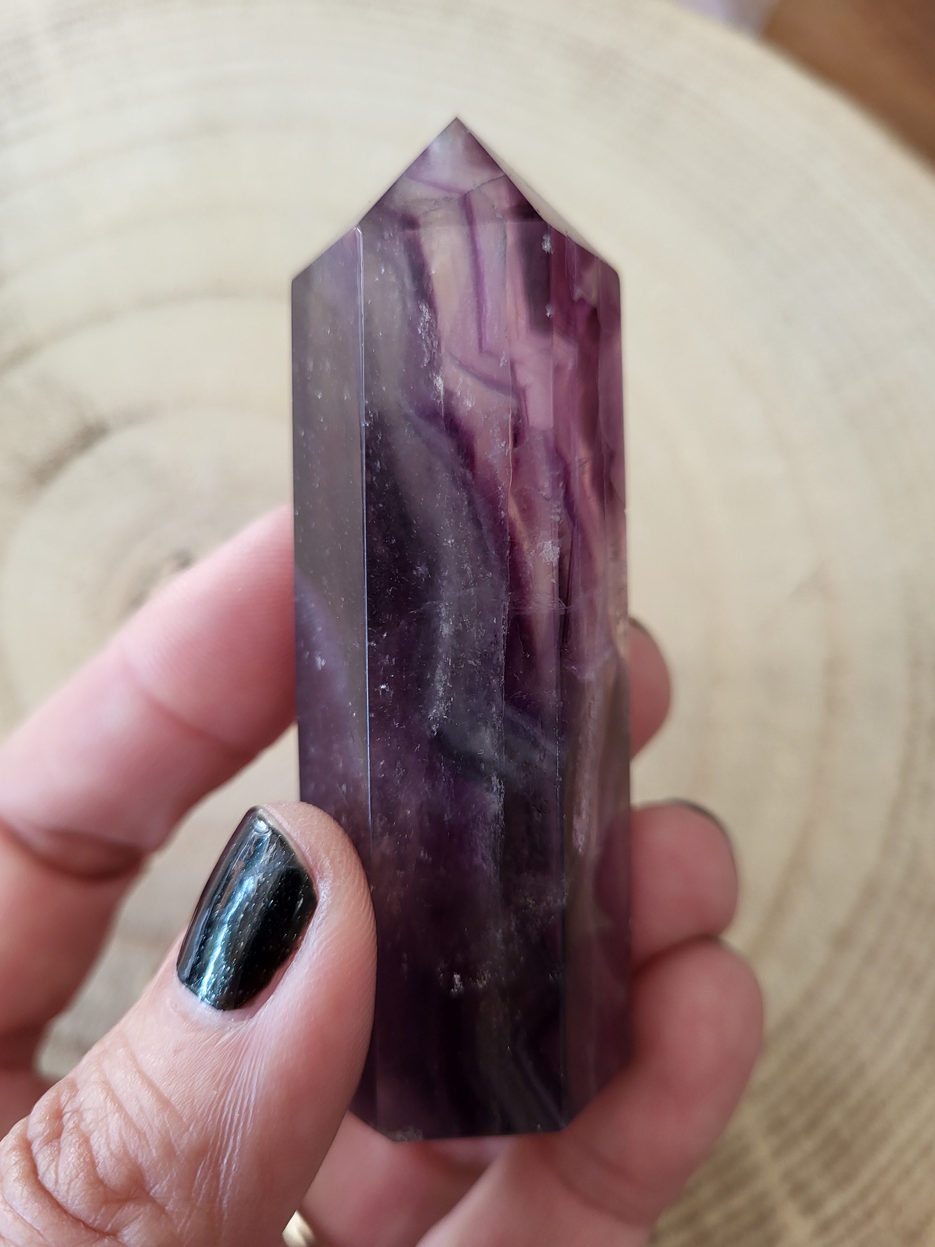 Punta de Fluorita Púrpura Natural