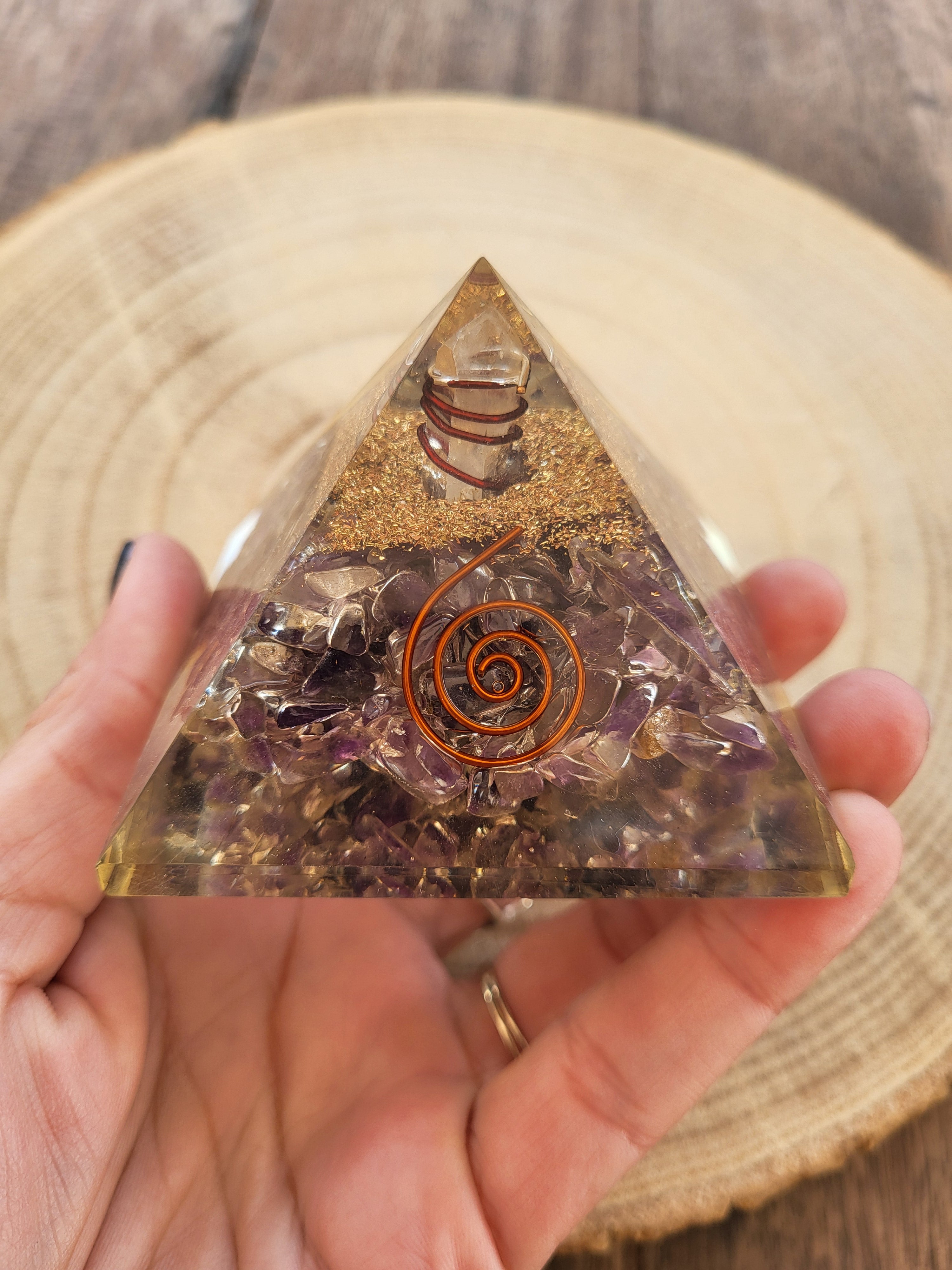 Orgonita con Amatista