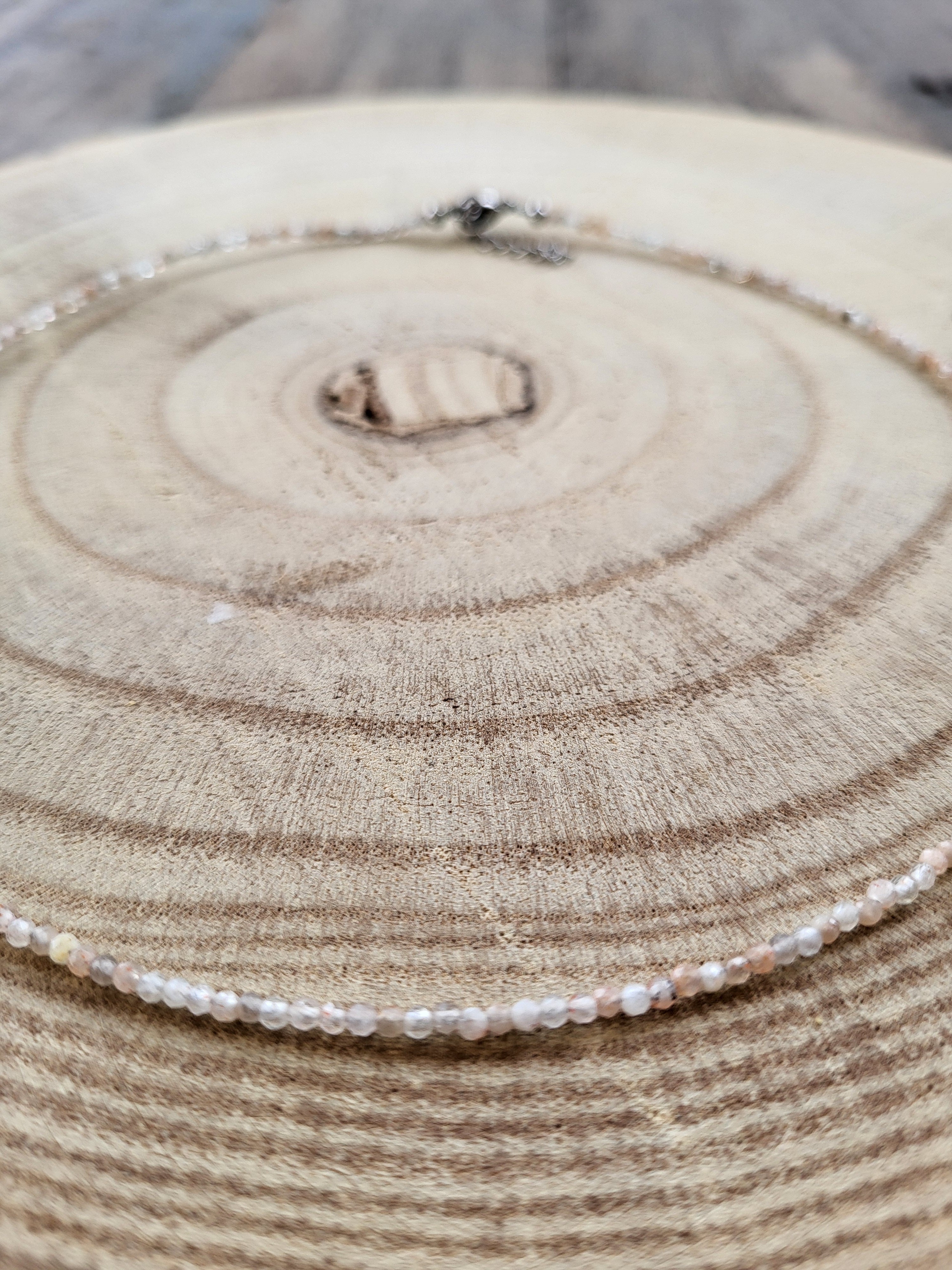 Gargantilla / Cordón de Piedra Sol