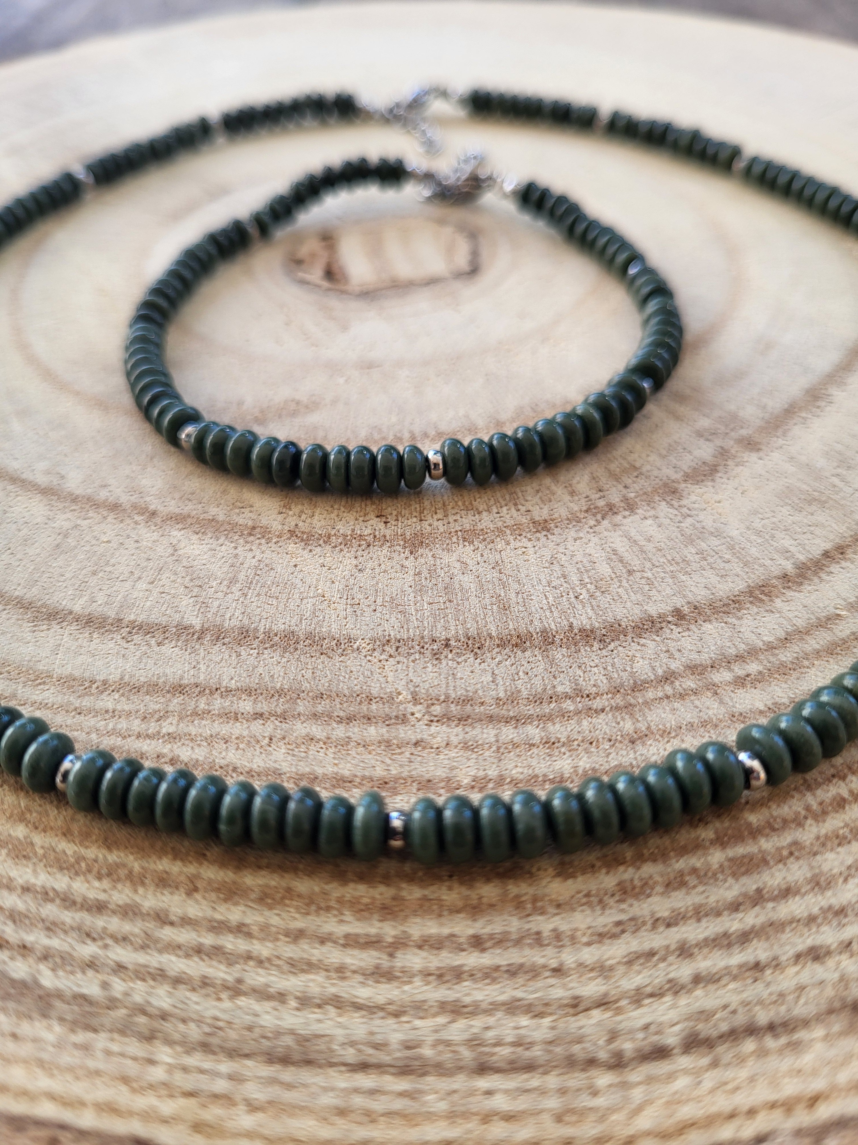 Conjunto de Gargantilla y Pulsera de Jade Oliva Natural