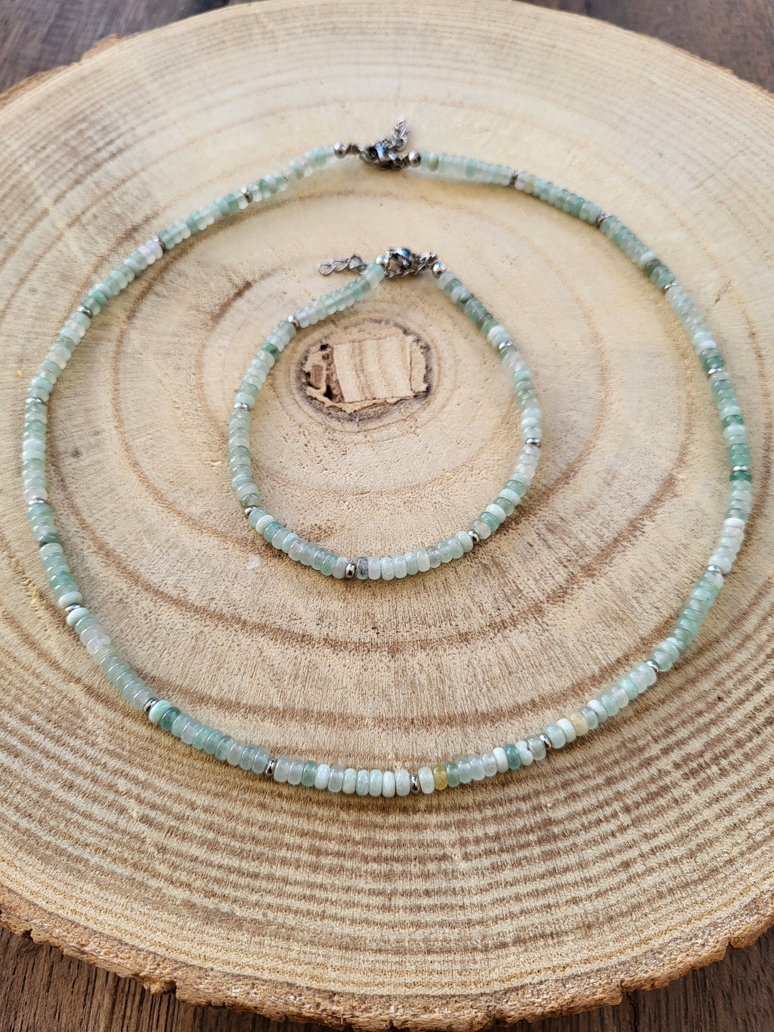 Conjunto de Gargantilla y Pulsera de Jade Natural