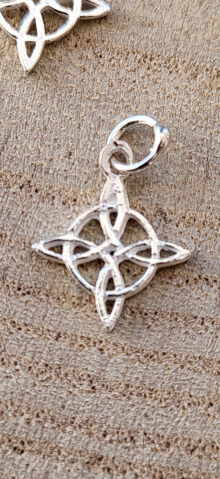 Nudo de Bruja en Plata