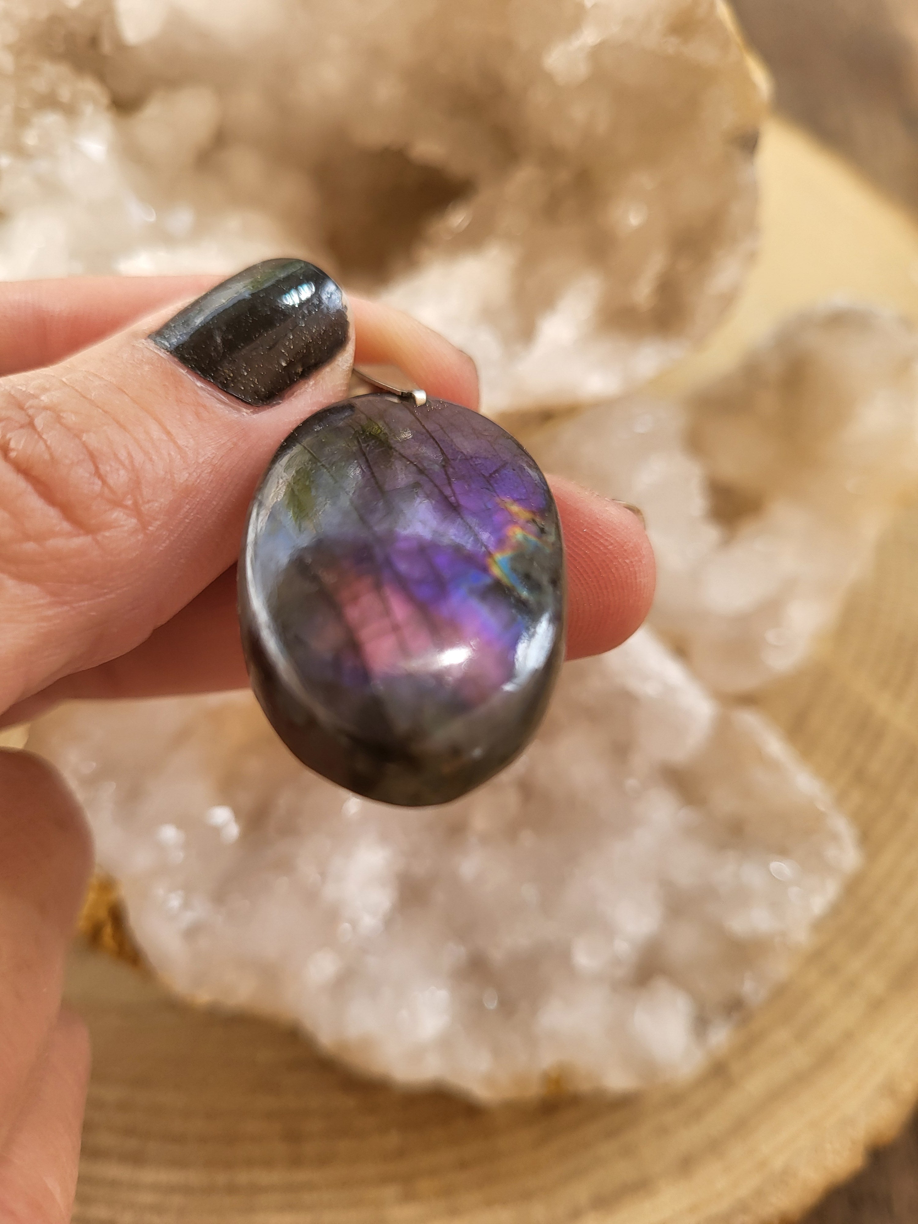 Colgante de Labradorita – Protección, Intuición y Despertar Interior