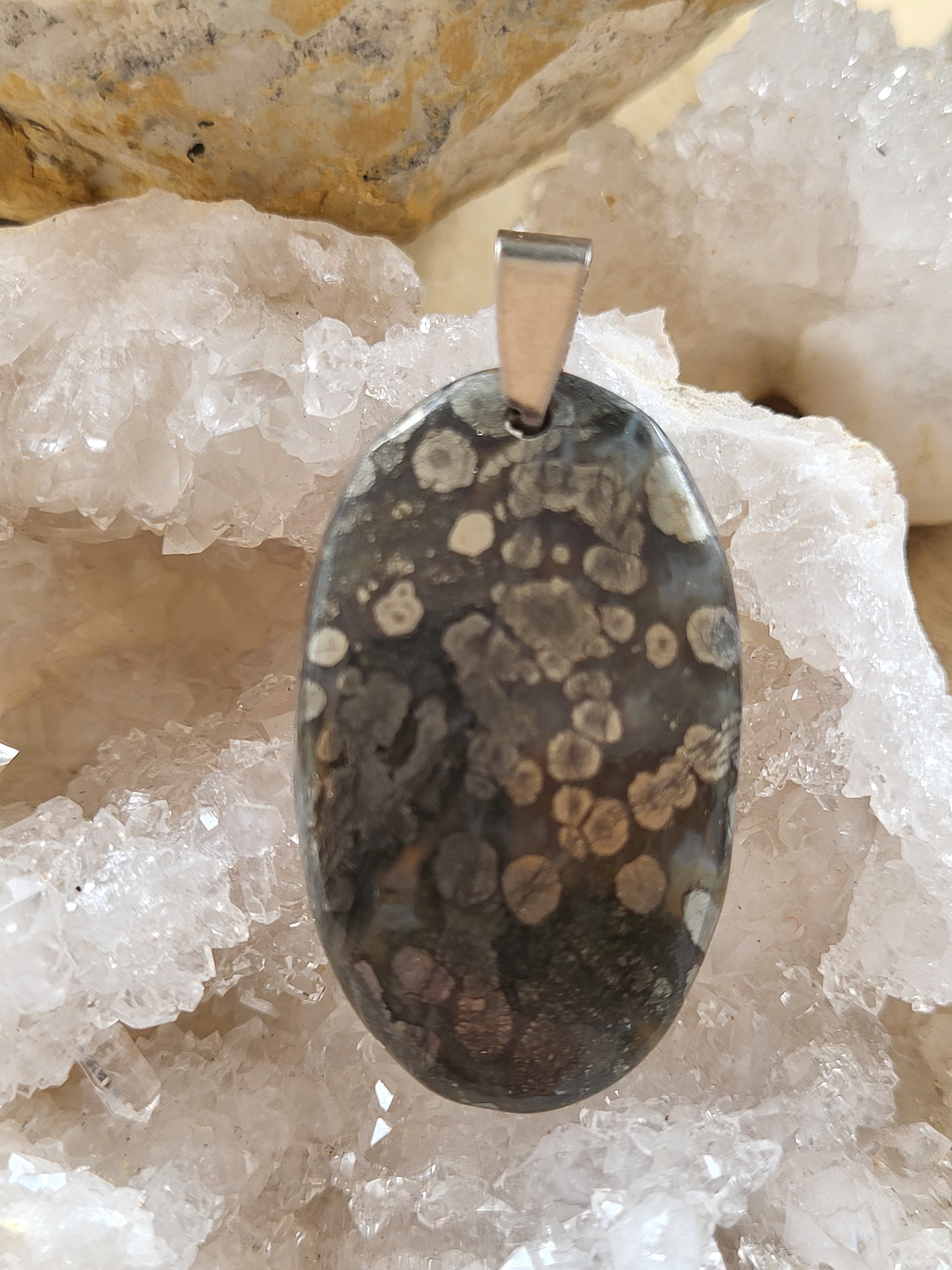 Colgante de Marcasita – Protección, Claridad y Fuerza Mental