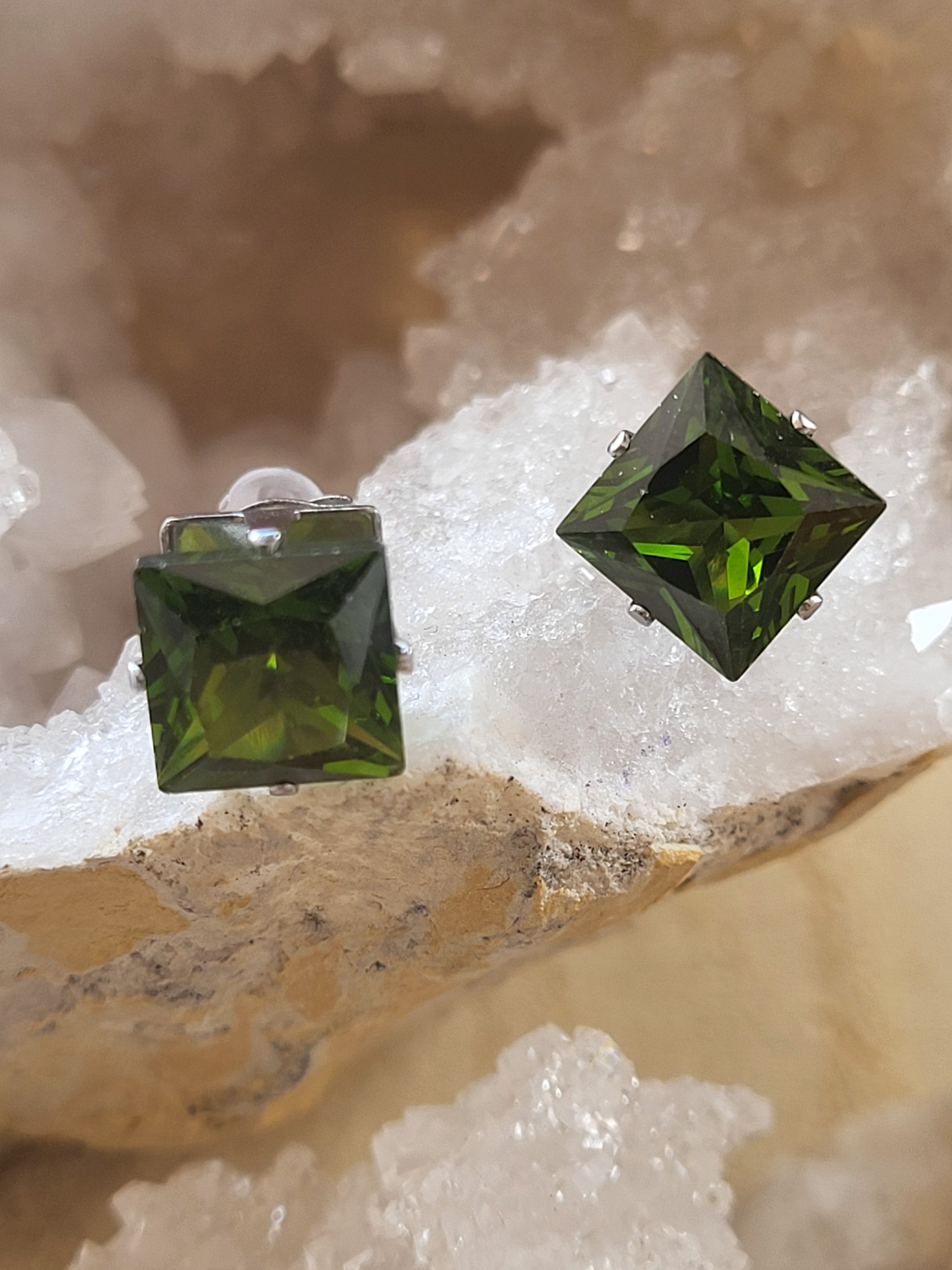 Pendientes de Peridoto
