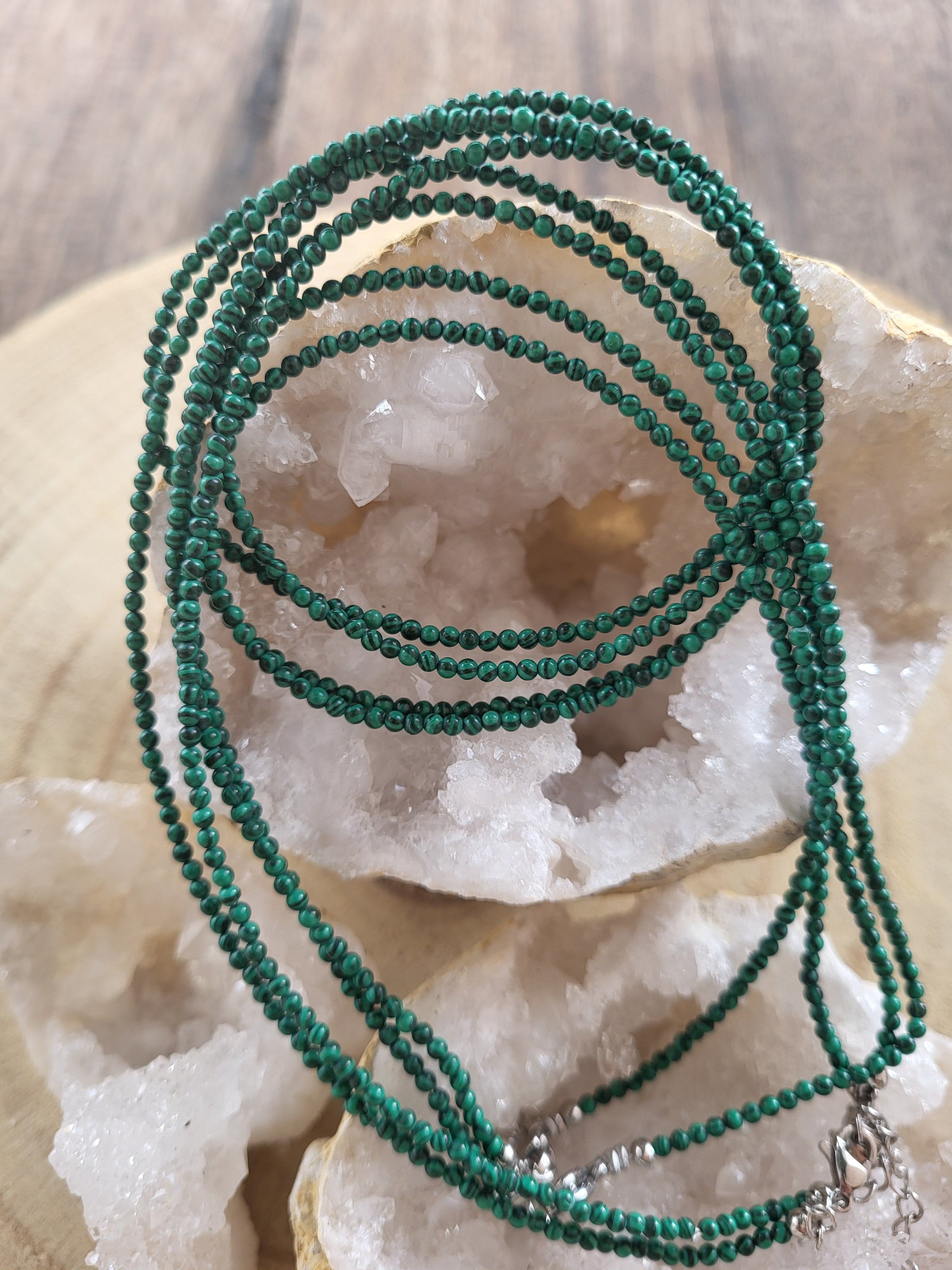 Gargantilla de Malaquita Natural | Transformación, Protección y Sanación