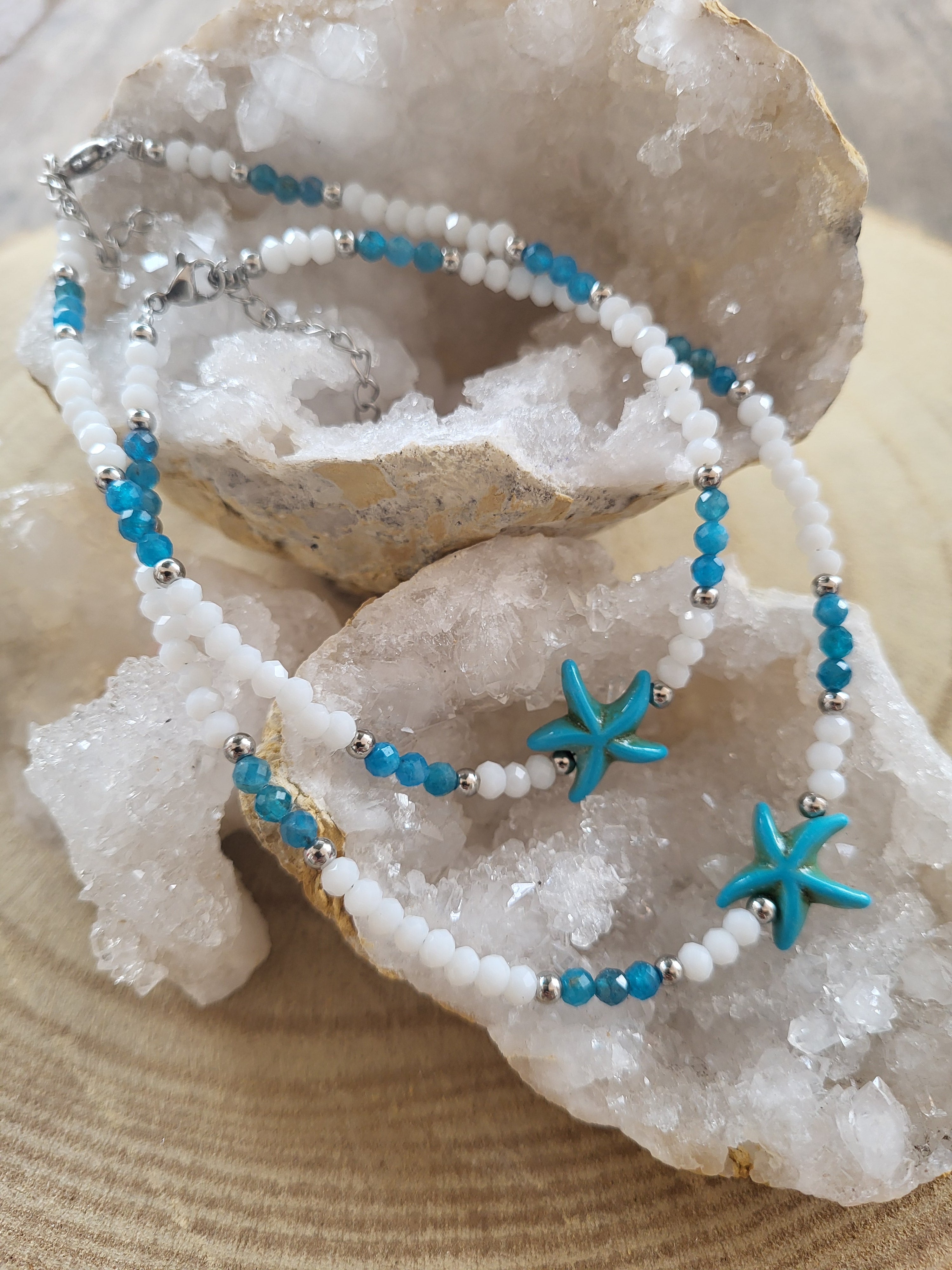 Tobillera de Jade Blanco y Apatito – Pureza, Inspiración y Energía Renovadora