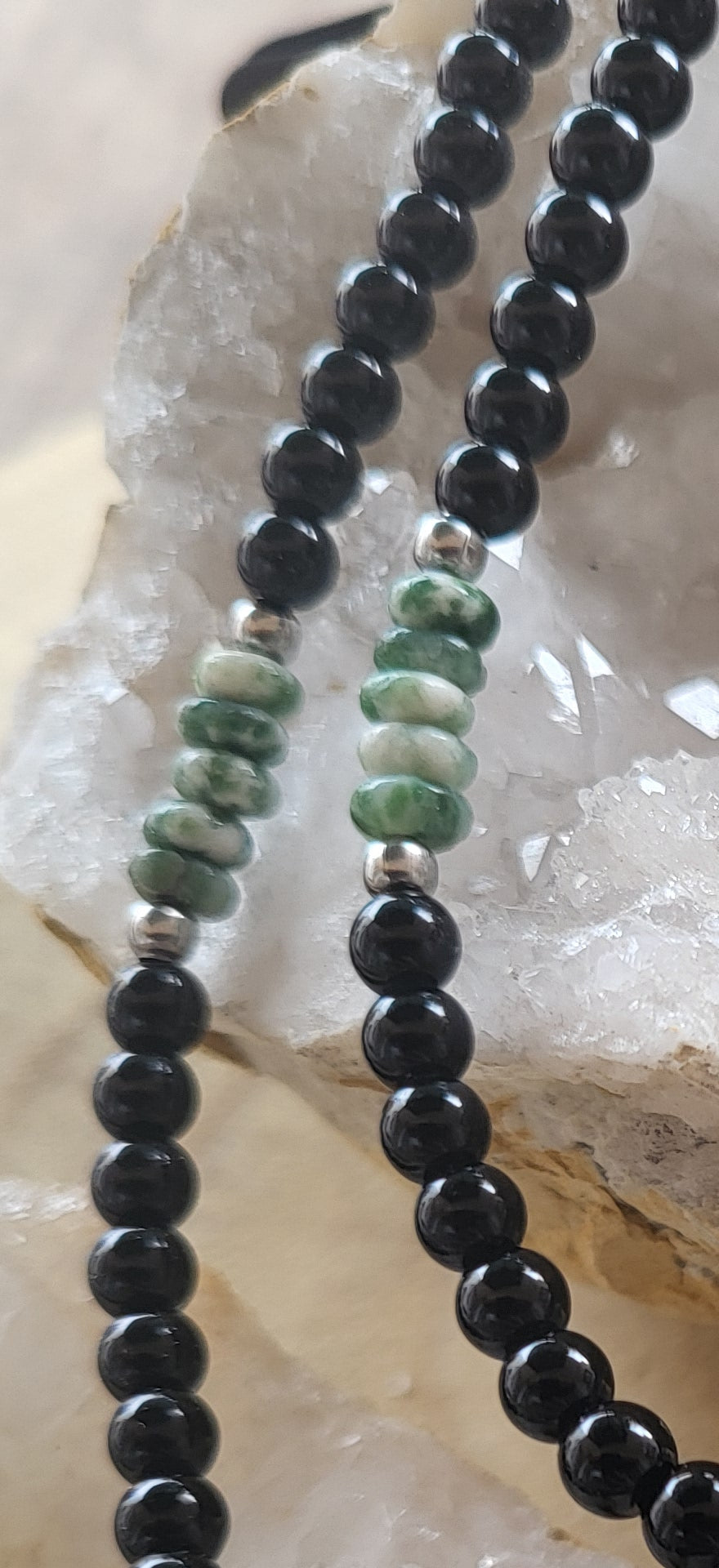 Gargantilla Escudo – Turmalina y Greenstone | Protección y Centro Interior