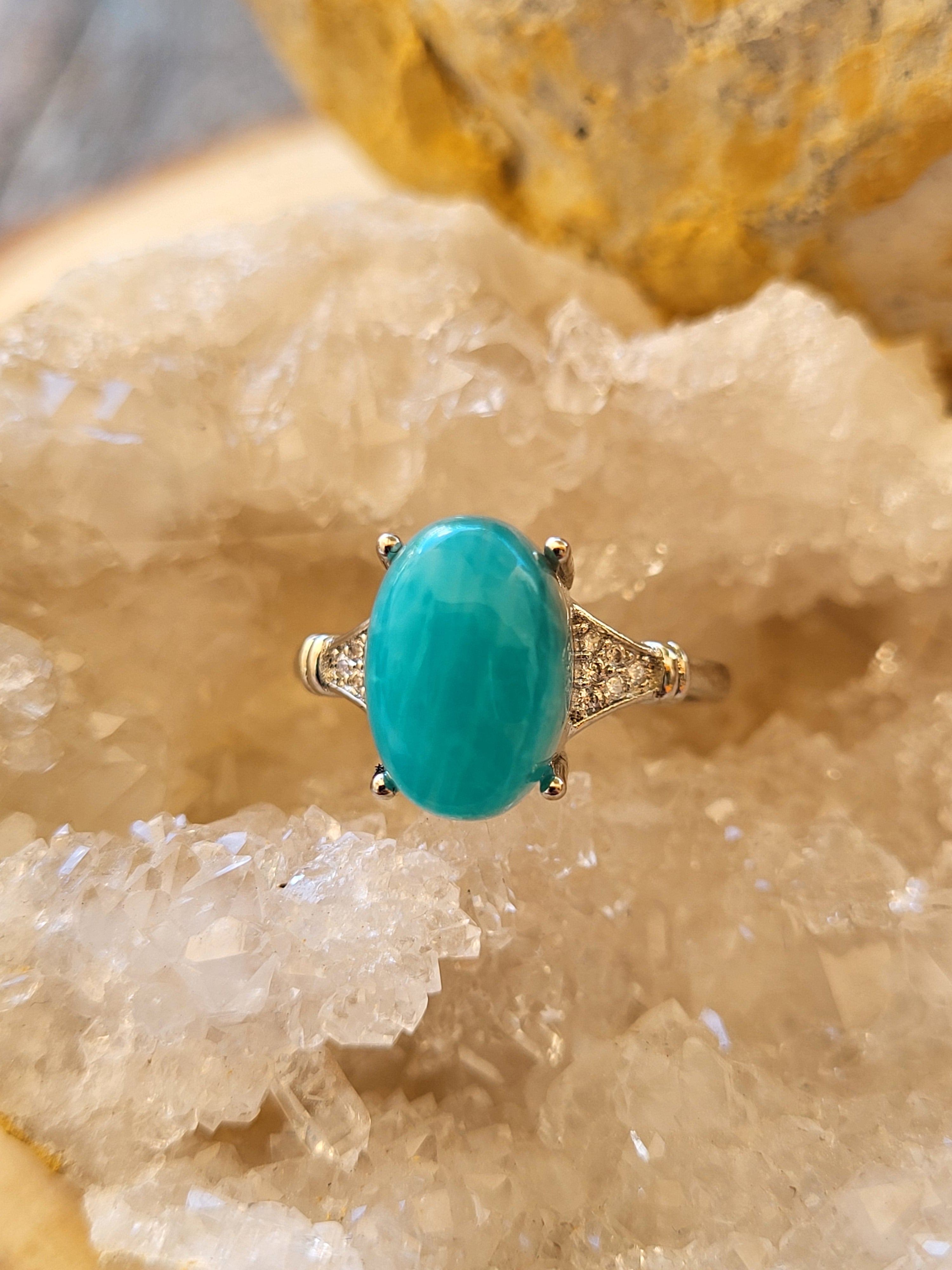 Anillo de Zamak con Amazonita Natural