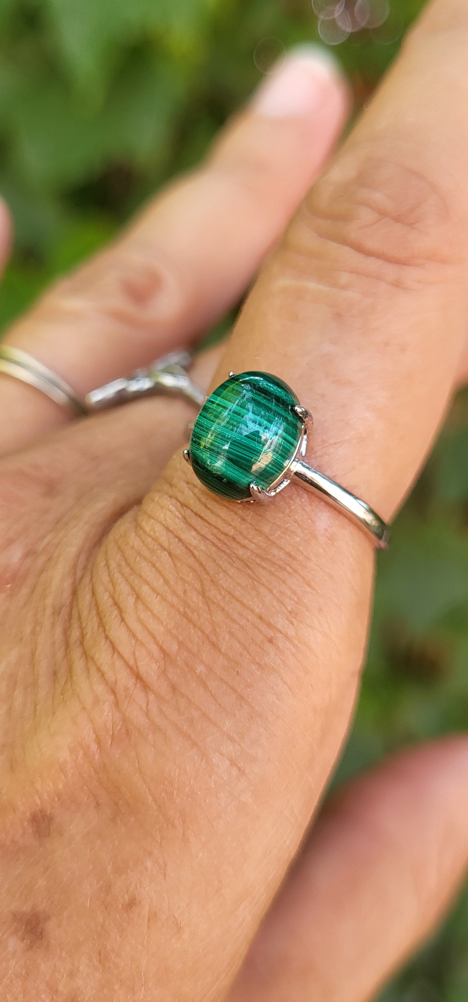 Anillo de Plata de Ley 925 con Malaquita
