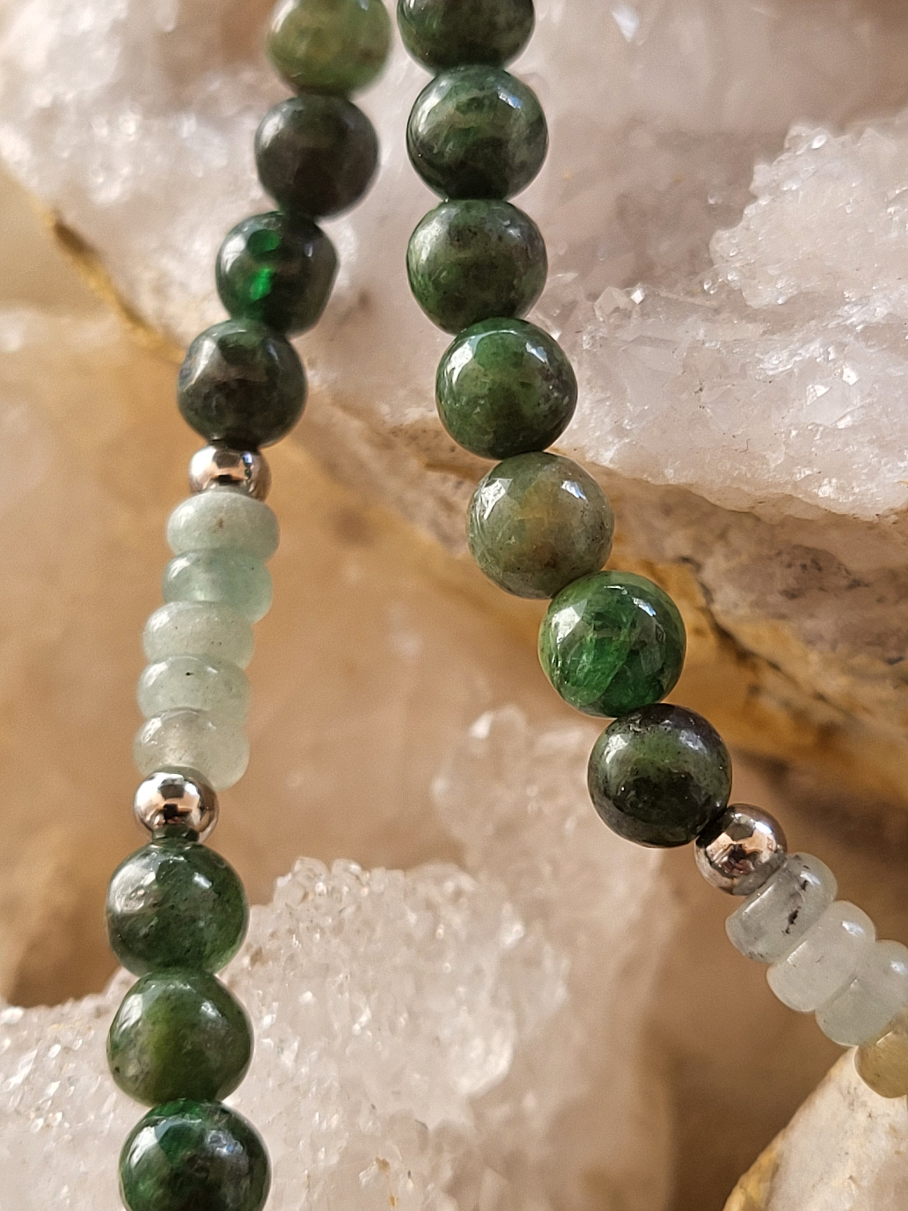 Gargantilla Salud – Verdita y Jade | Armonía de Cuerpo y Mente