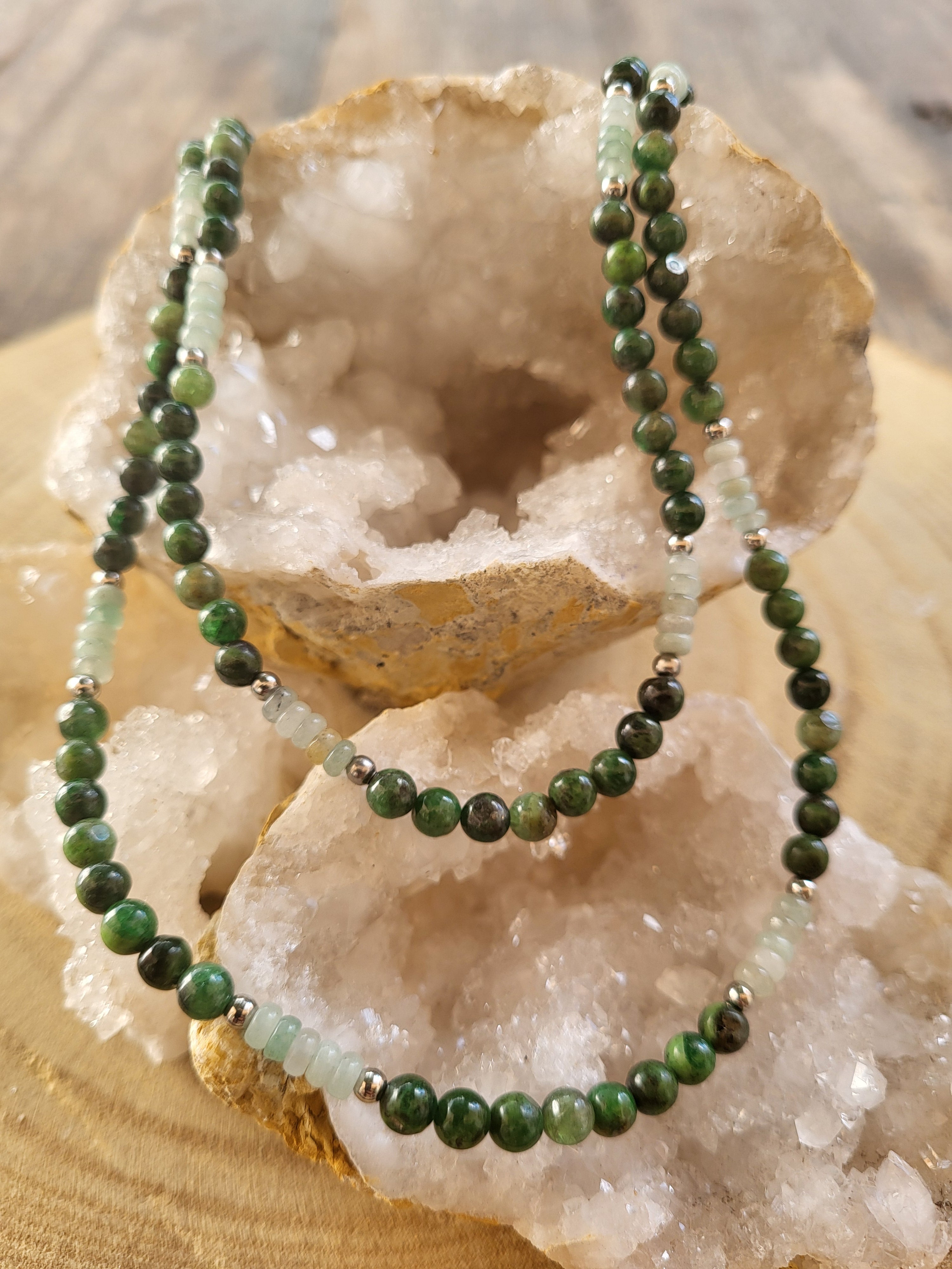 Gargantilla Salud – Verdita y Jade | Armonía de Cuerpo y Mente