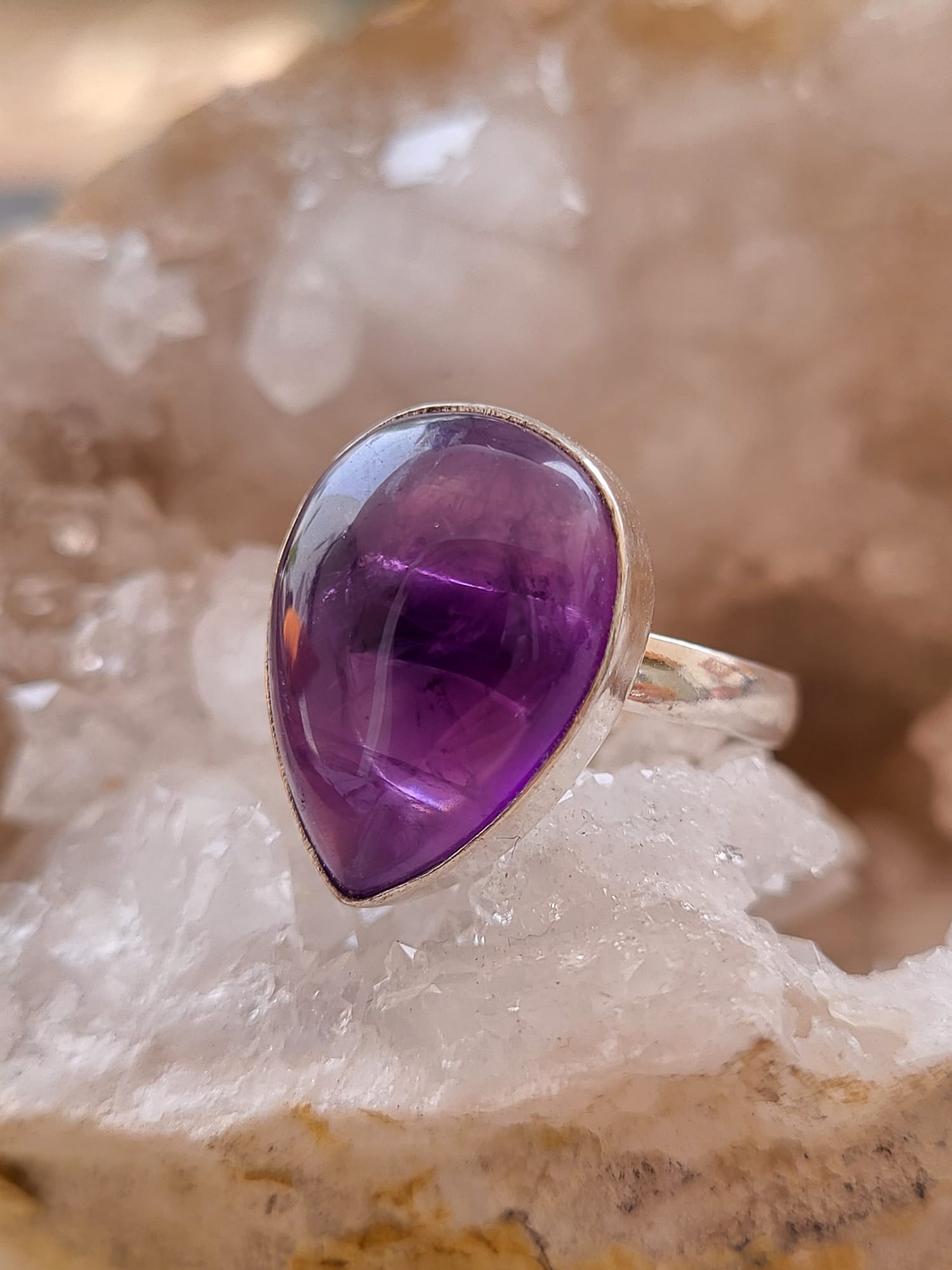 Anillo de Plata Germana con Amatista Gota Natural