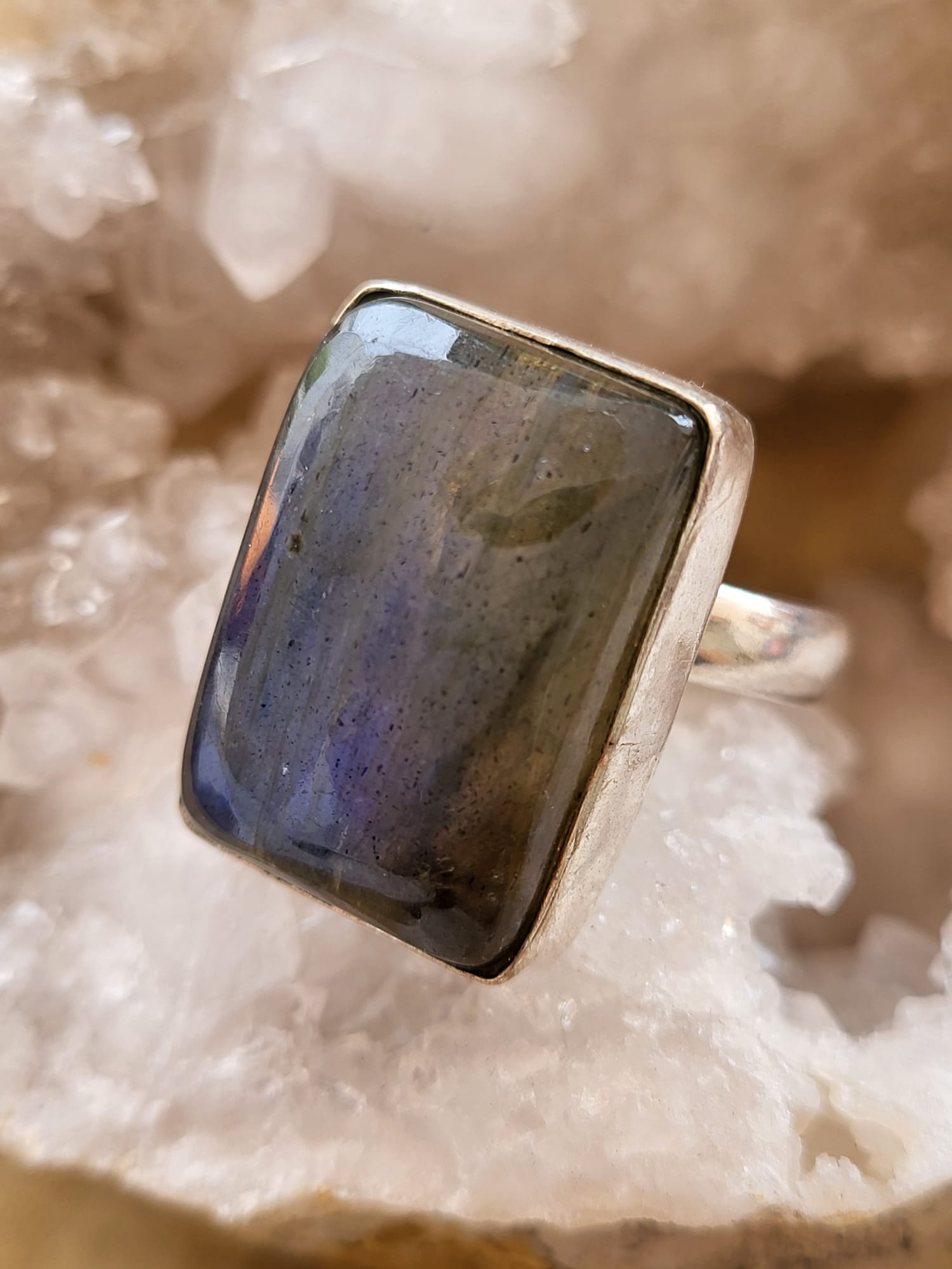 Anillo de Plata Germana con Labradorita Natural