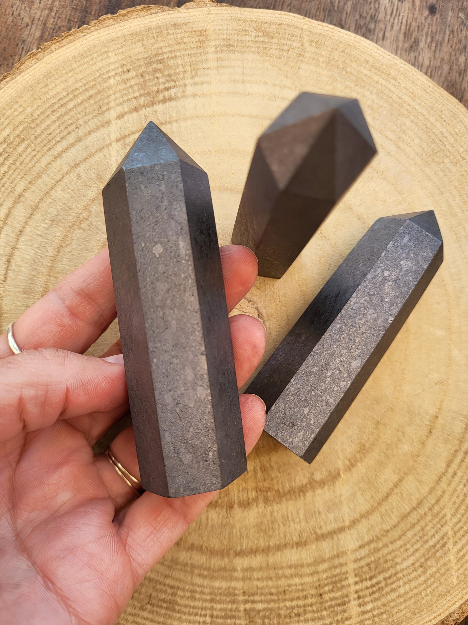 Punta de Shungita Natural