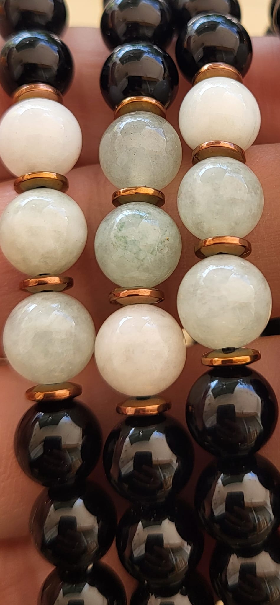 Pulsera de Turmalina y Jade – Protección, Equilibrio y Flujo de Energía