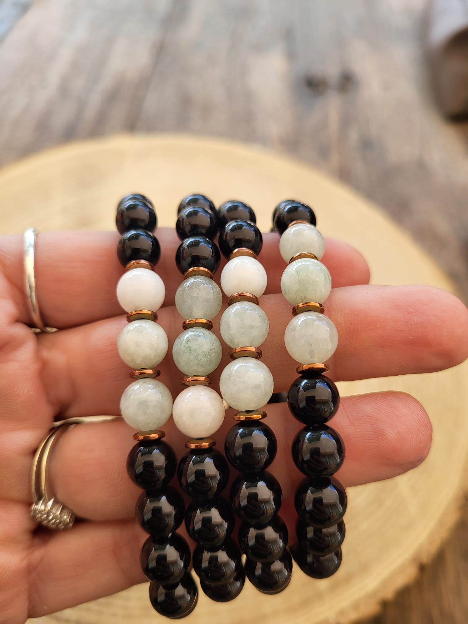 Pulsera de Turmalina y Jade – Protección, Equilibrio y Flujo de Energía
