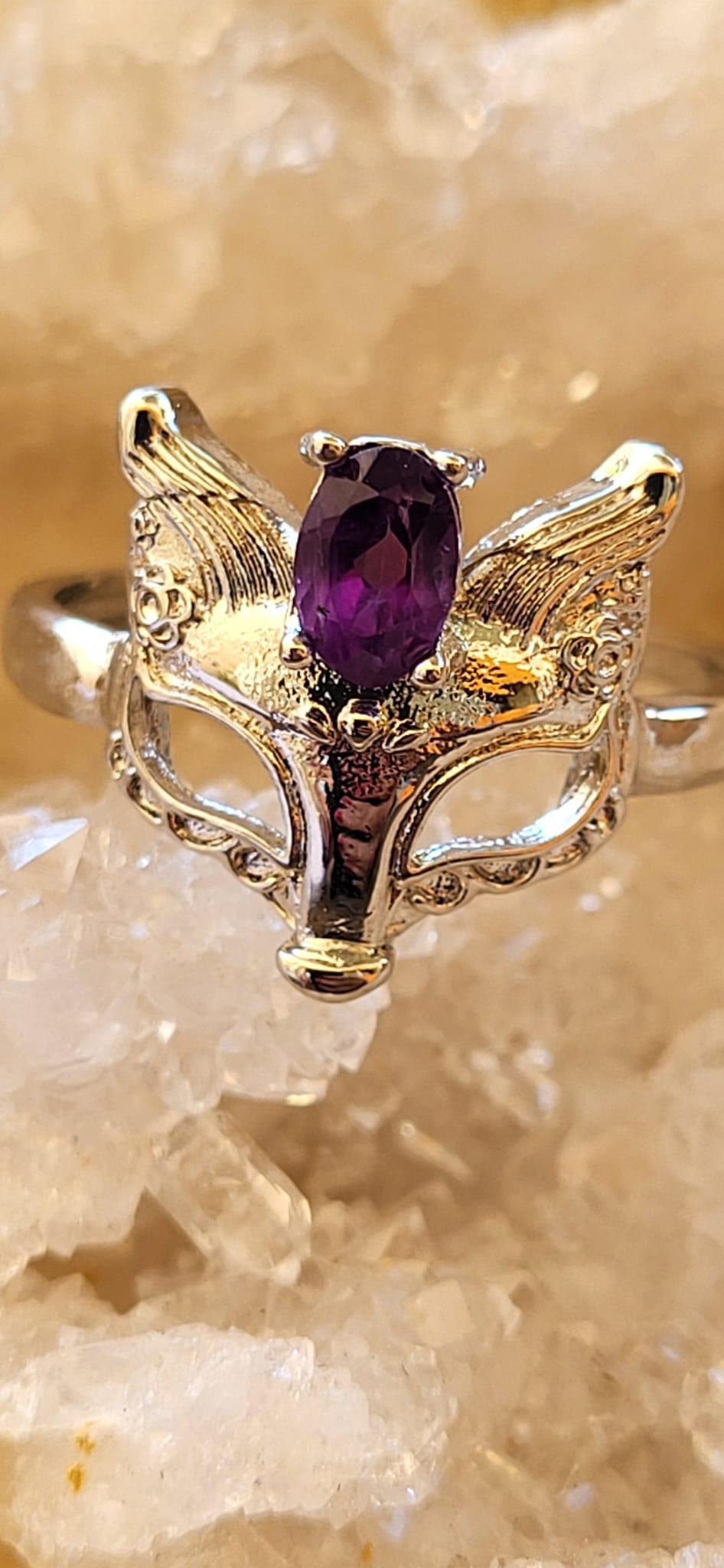 Anillo de Zamak Lobo con Amatista Natural